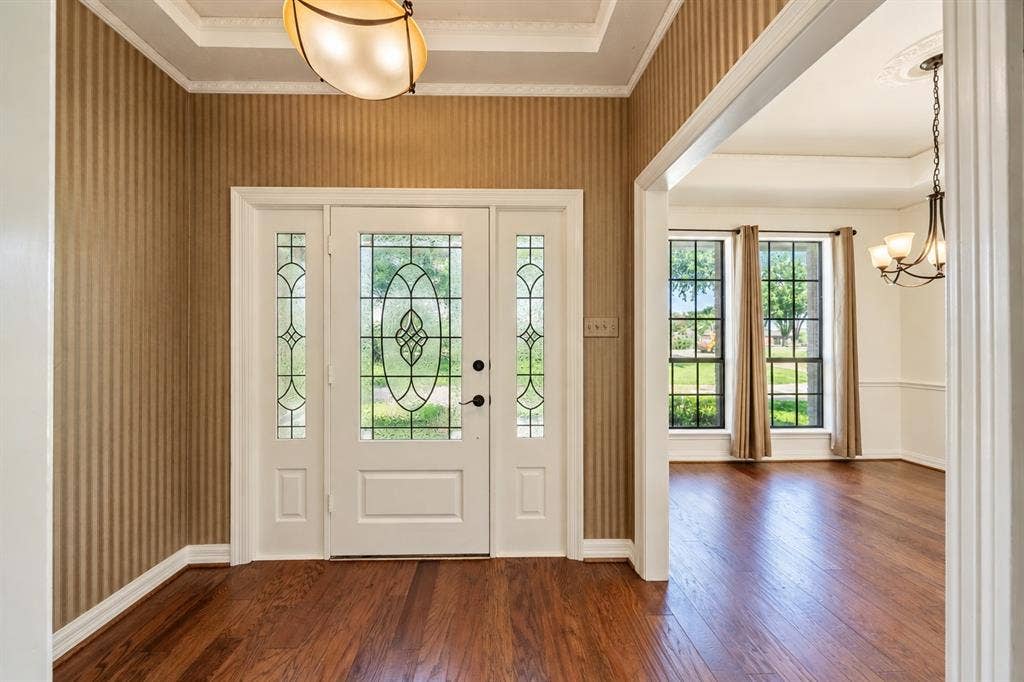 610 Shallow Creek Drive, Oak Leaf, TX 75154