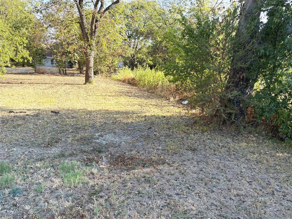 1723 Dixie Street, Commerce, TX 75428