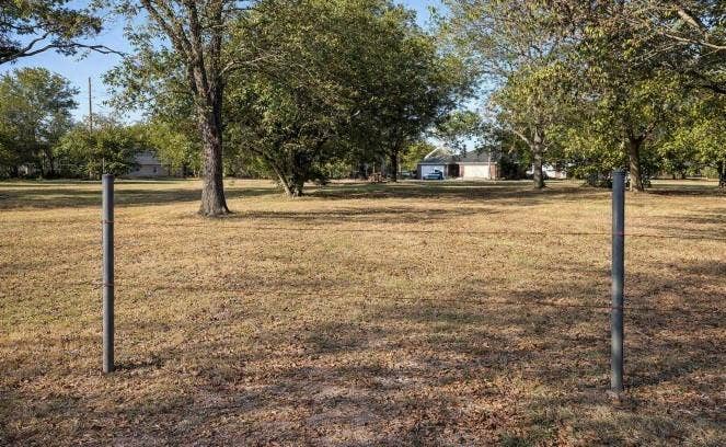 1723 Dixie Street, Commerce, TX 75428