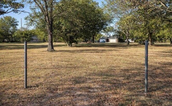 1723 Dixie Street, Commerce, TX 75428
