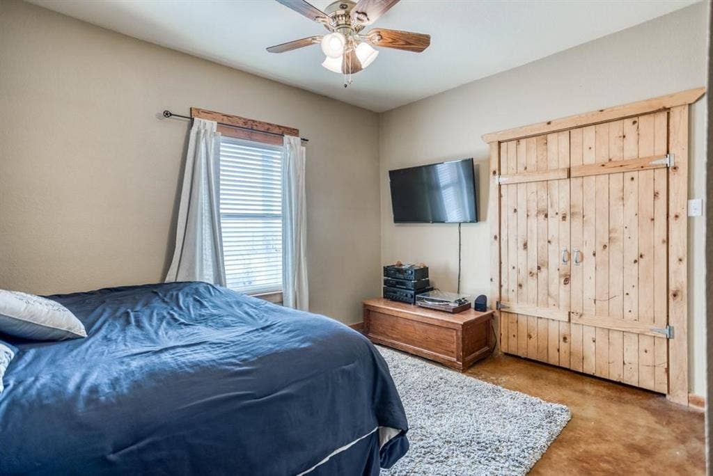 15350 US Highway 380, Krum, TX 76249