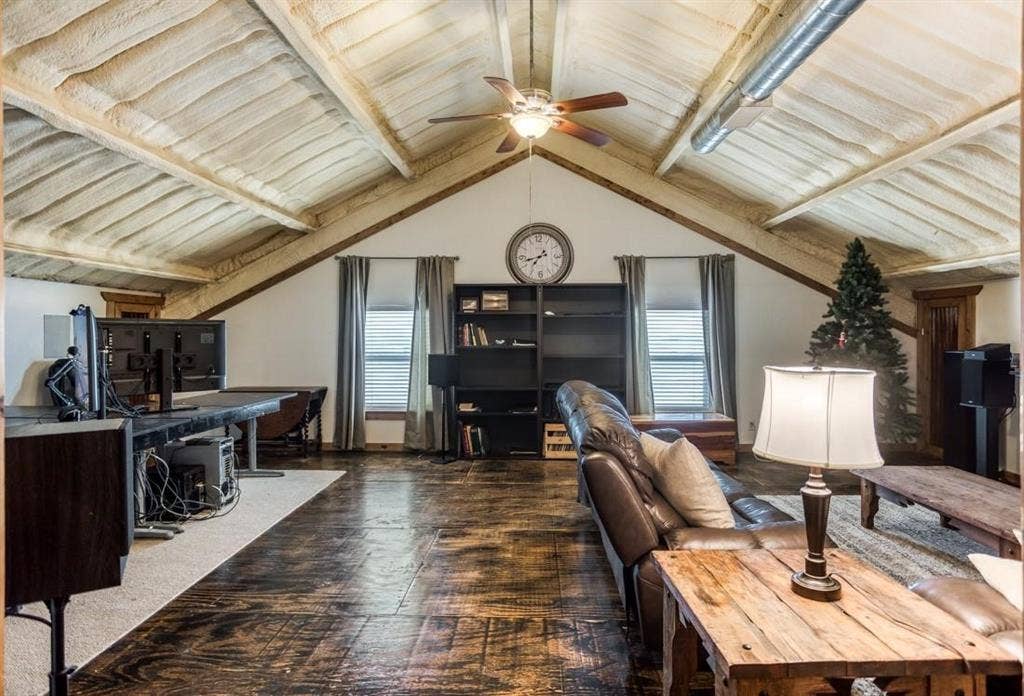 15350 US Highway 380, Krum, TX 76249