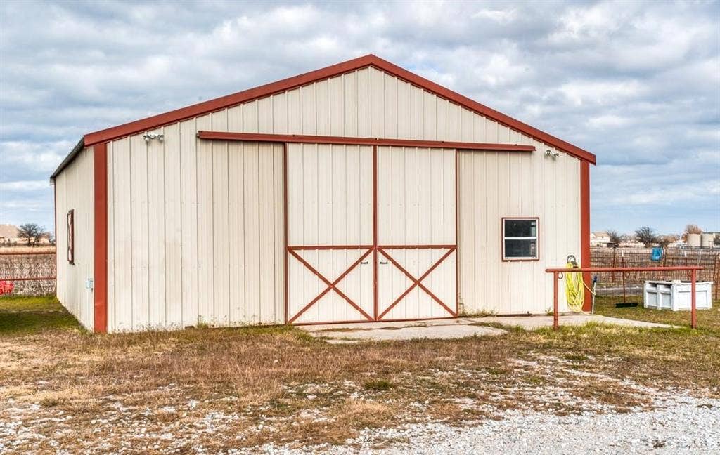 15350 US Highway 380, Krum, TX 76249
