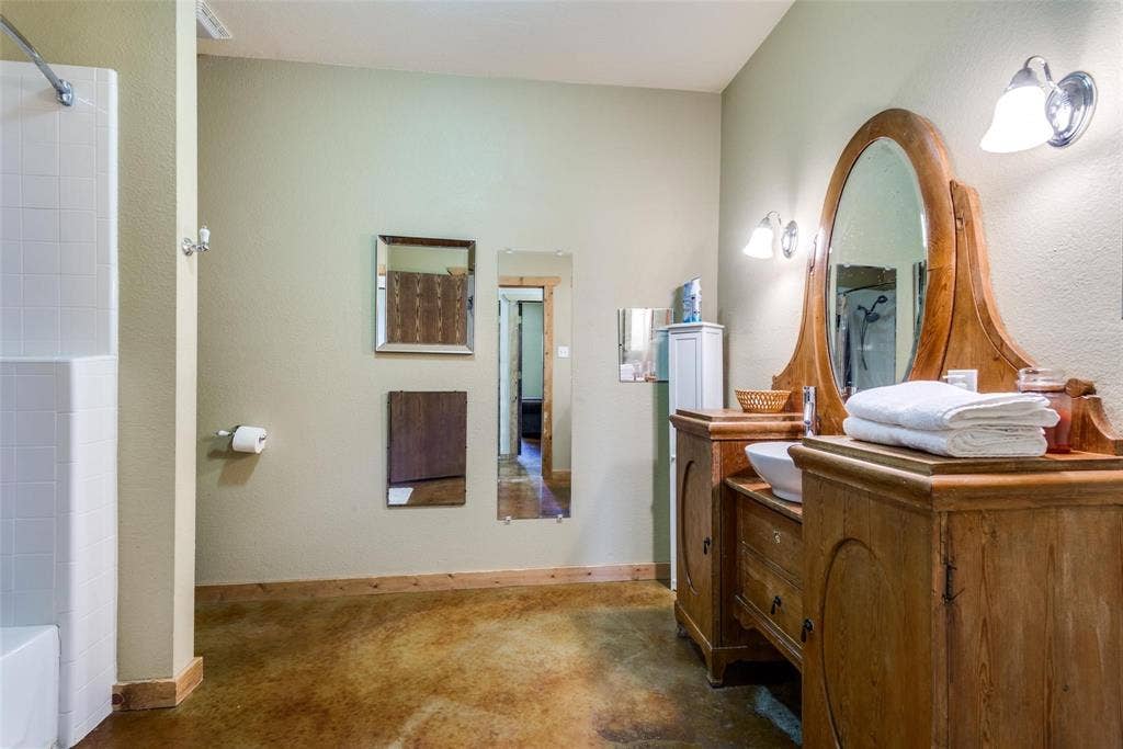 15350 US Highway 380, Krum, TX 76249