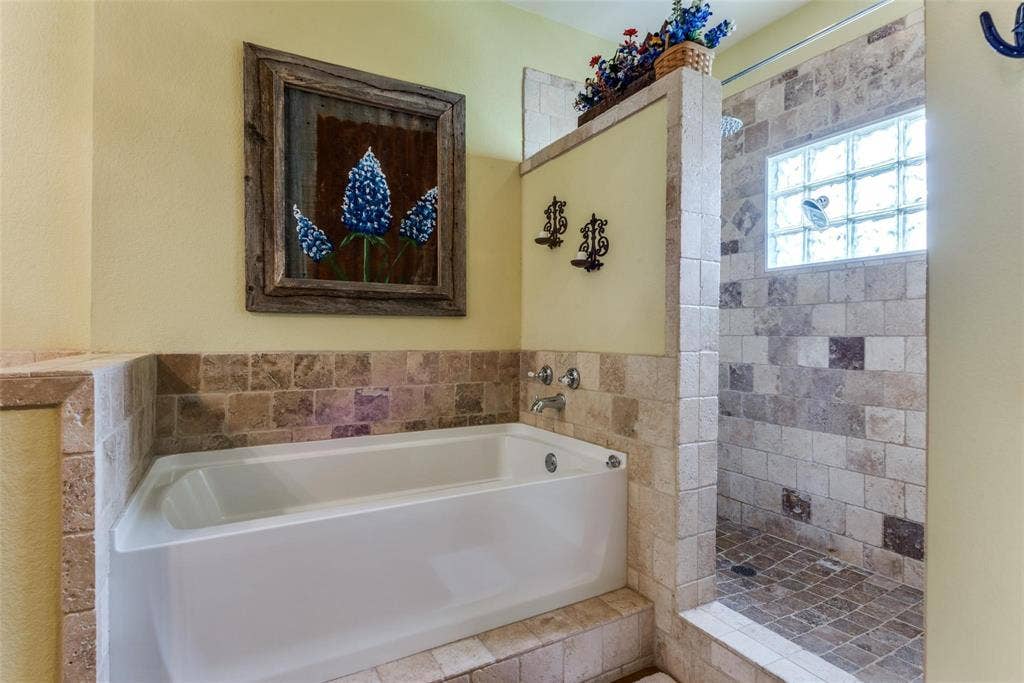 15350 US Highway 380, Krum, TX 76249