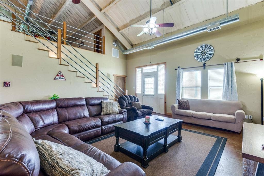 15350 US Highway 380, Krum, TX 76249