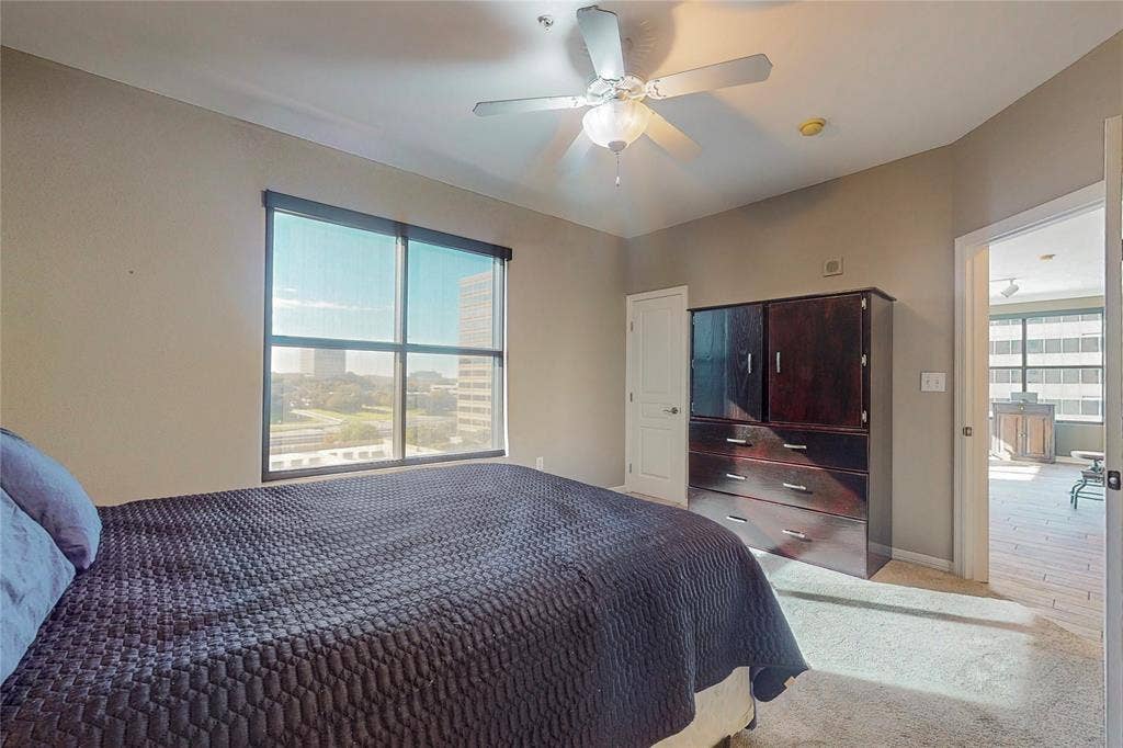 330 Las Colinas Boulevard E, #920, Irving, TX 75039 Carpeted bedroom with ceiling fan