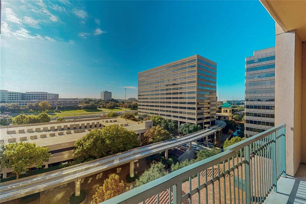 330 Las Colinas Boulevard E, #920, Irving, TX 75039 View of balcony