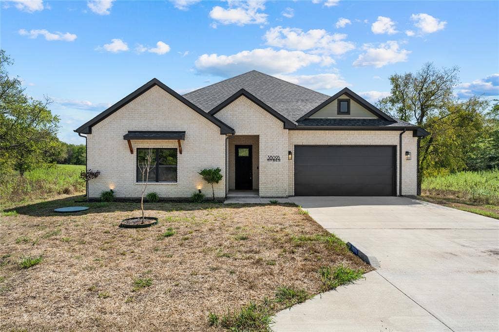 38093 Misty Ridge Drive, Whitney, TX 76692