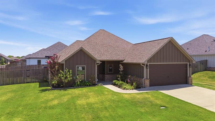 Property photo for 217 Smith Circle, Lindale, TX