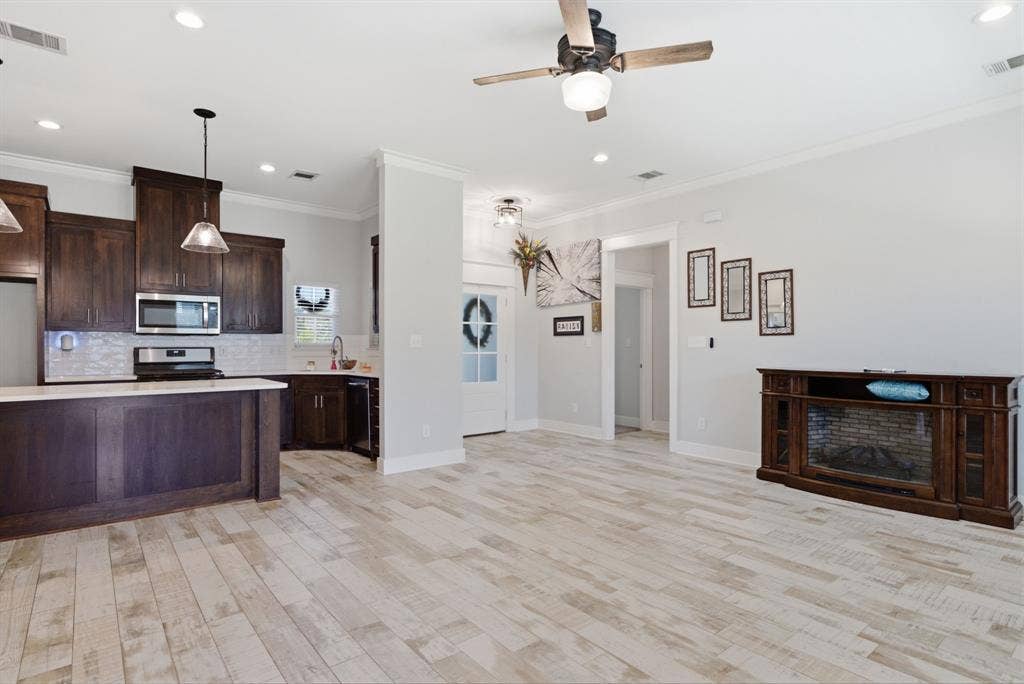 217 Smith Circle, Lindale, TX 75771 217 Smith Circle, Lindale, TX 75771