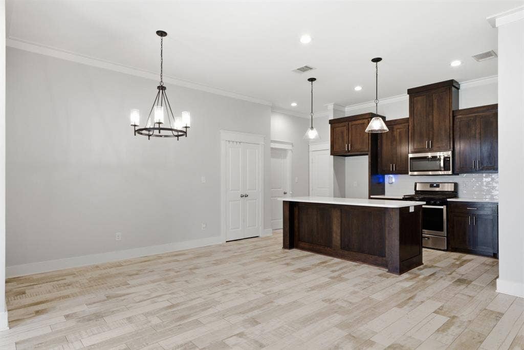 217 Smith Circle, Lindale, TX 75771 217 Smith Circle, Lindale, TX 75771