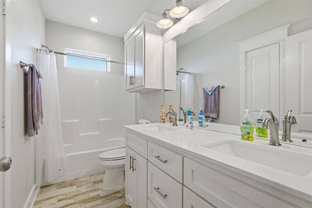 217 Smith Circle, Lindale, TX 75771 217 Smith Circle, Lindale, TX 75771