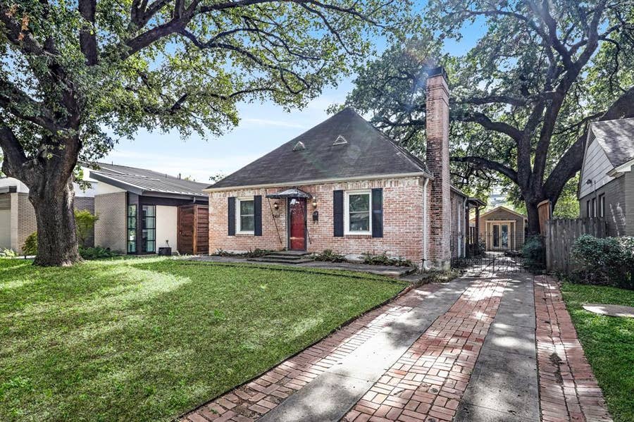 Property photo for 5411 Stoneleigh Avenue, Dallas, TX