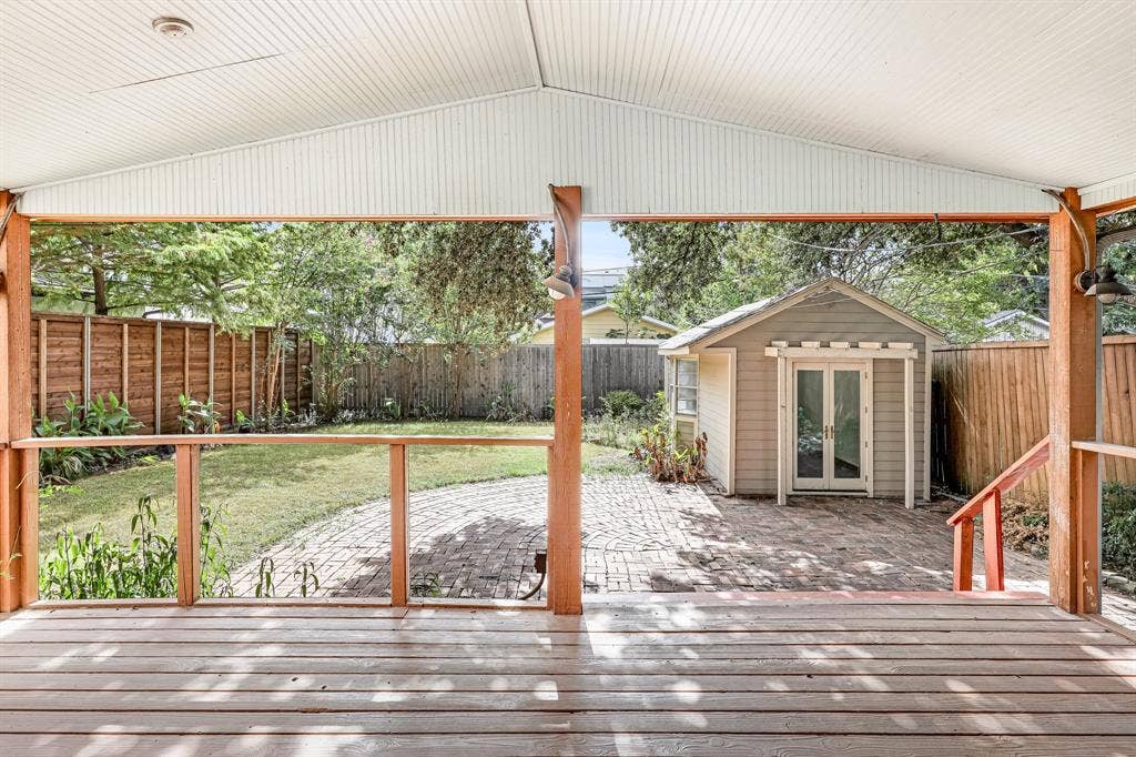 5411 Stoneleigh Avenue, Dallas, TX 75235 5411 Stoneleigh Avenue, Dallas, TX 75235