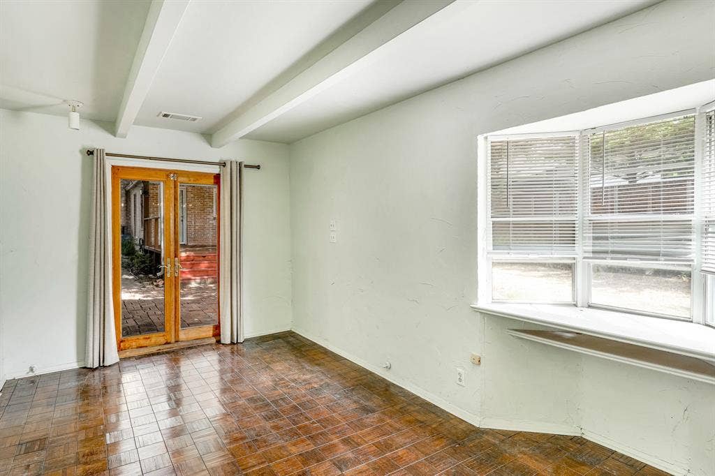 5411 Stoneleigh Avenue, Dallas, TX 75235 5411 Stoneleigh Avenue, Dallas, TX 75235
