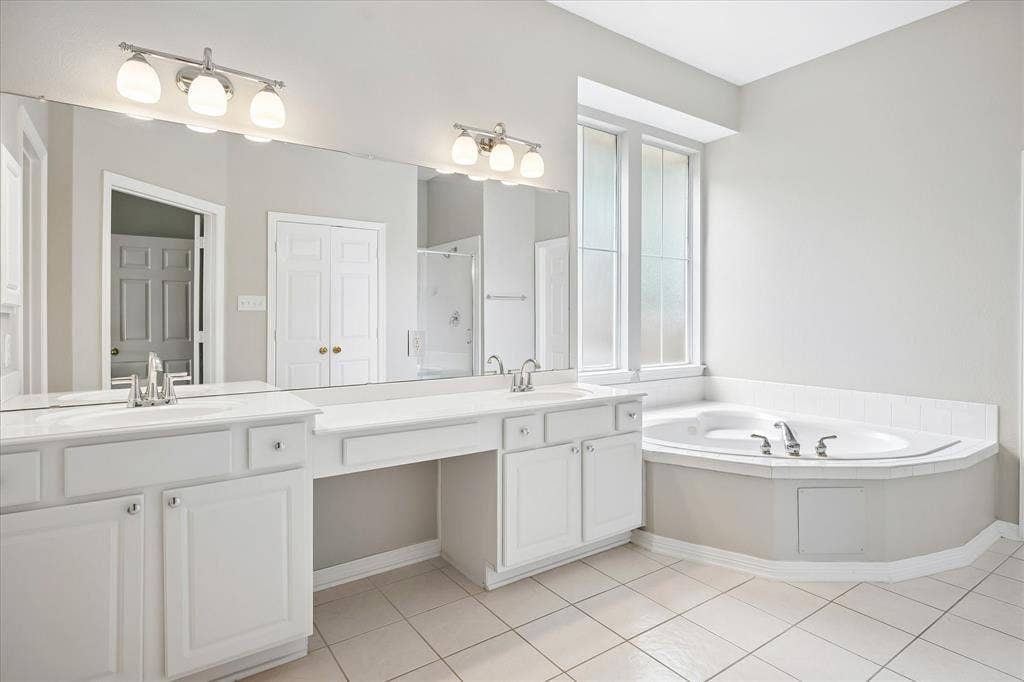 5104 Arbor Hollow Drive, McKinney, TX 75072 5104 Arbor Hollow Drive, McKinney, TX 75072