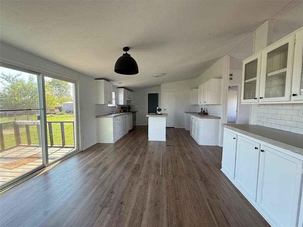 9066 Diamond Avenue, Kaufman, TX 75142 9066 Diamond Avenue, Kaufman, TX 75142