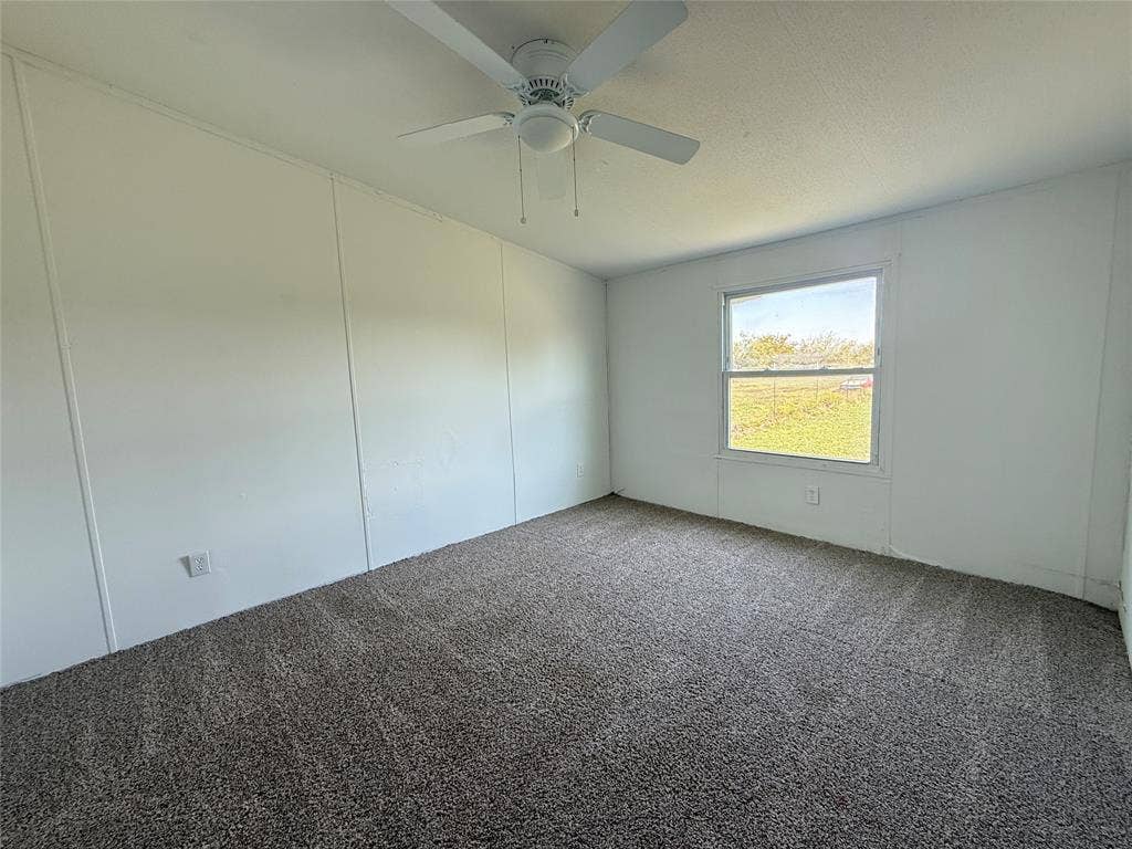 9066 Diamond Avenue, Kaufman, TX 75142 9066 Diamond Avenue, Kaufman, TX 75142