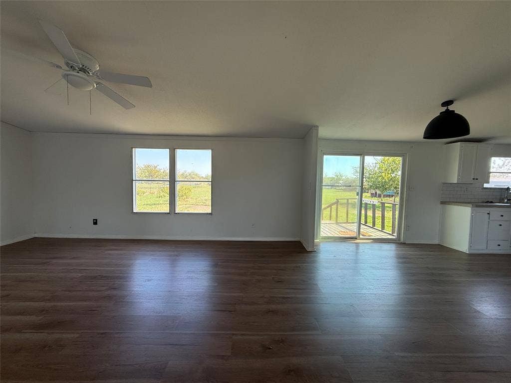 9066 Diamond Avenue, Kaufman, TX 75142 9066 Diamond Avenue, Kaufman, TX 75142