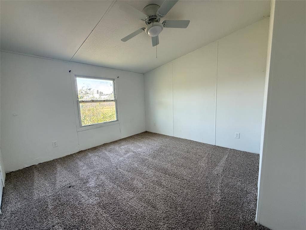 9066 Diamond Avenue, Kaufman, TX 75142 9066 Diamond Avenue, Kaufman, TX 75142