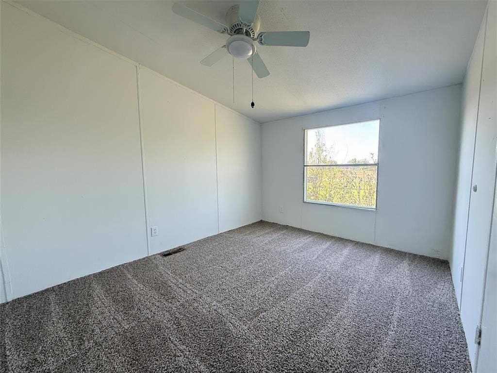 9066 Diamond Avenue, Kaufman, TX 75142 9066 Diamond Avenue, Kaufman, TX 75142