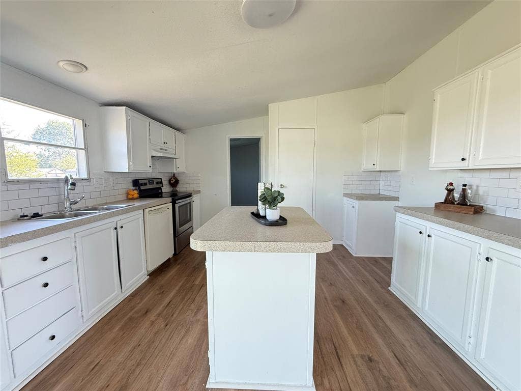 9066 Diamond Avenue, Kaufman, TX 75142 9066 Diamond Avenue, Kaufman, TX 75142