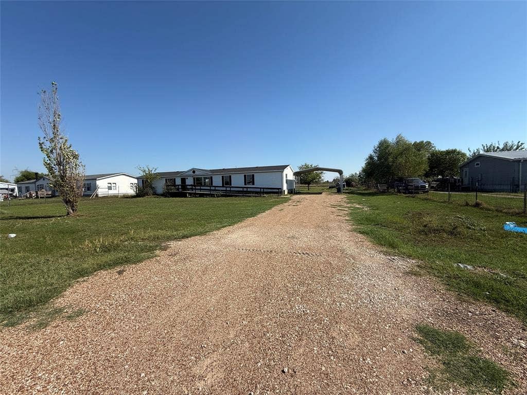 9066 Diamond Avenue, Kaufman, TX 75142 9066 Diamond Avenue, Kaufman, TX 75142