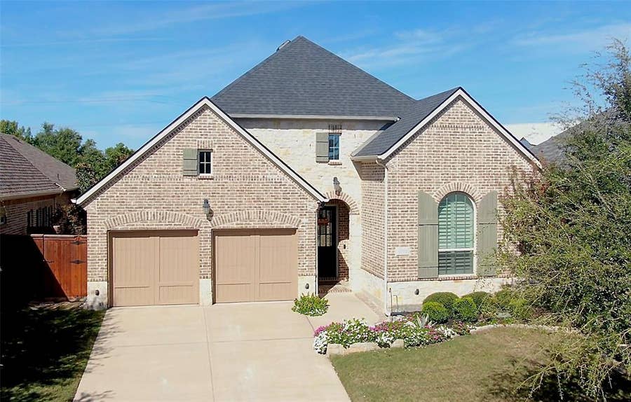 Property photo for 8713 Honeysuckle Drive, Argyle, TX