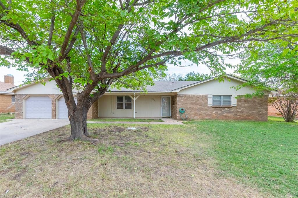 2966 Arrowhead Drive, Abilene, TX 79606