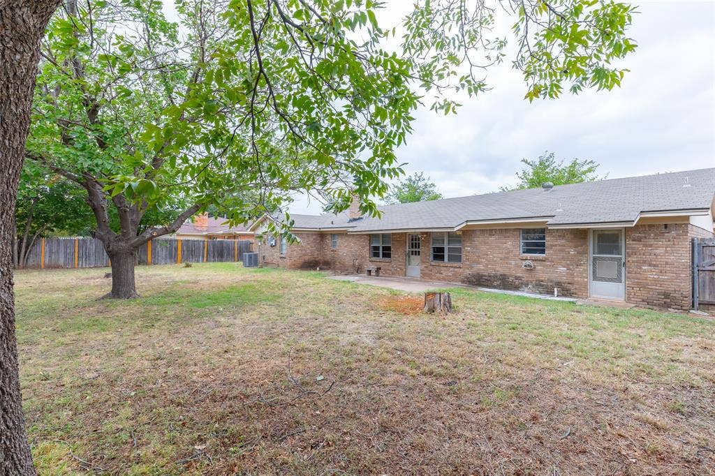 2966 Arrowhead Drive, Abilene, TX 79606