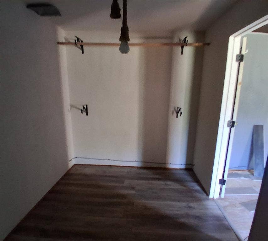 42 Greenbriar Avenue, Burneyville, OK 73430