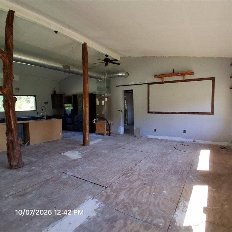 42 Greenbriar Avenue, Burneyville, OK 73430