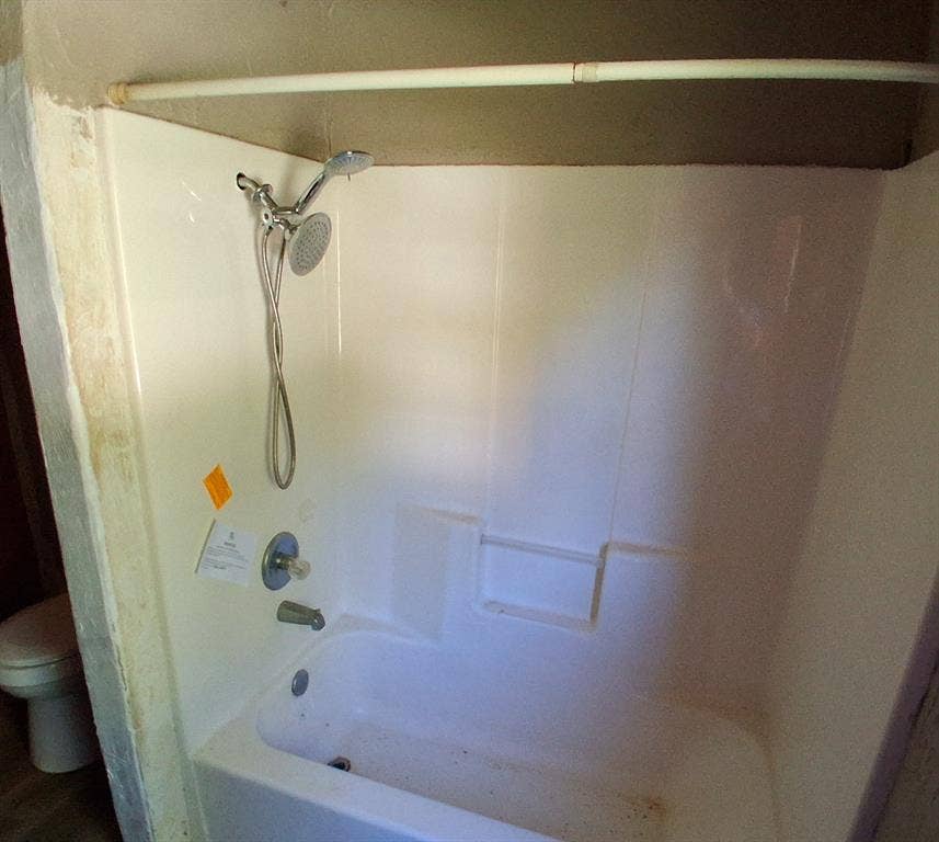 42 Greenbriar Avenue, Burneyville, OK 73430