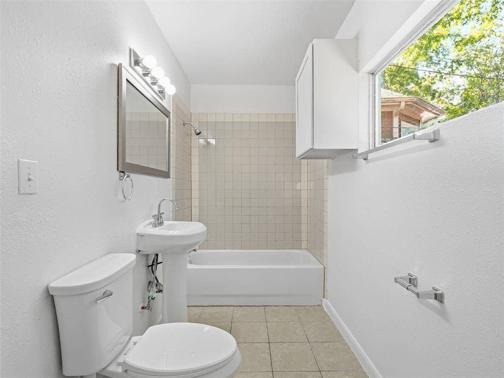 1419 E Waco Avenue, Dallas, TX 75216 1419 E Waco Avenue, Dallas, TX 75216