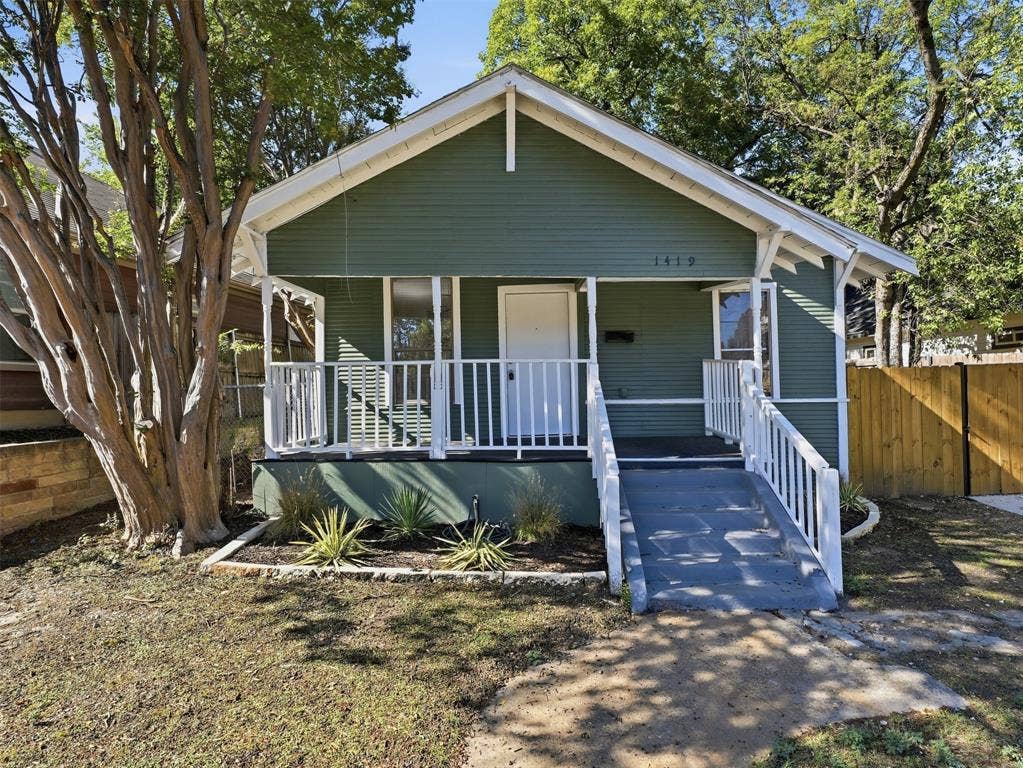 1419 E Waco Avenue, Dallas, TX 75216 1419 E Waco Avenue, Dallas, TX 75216