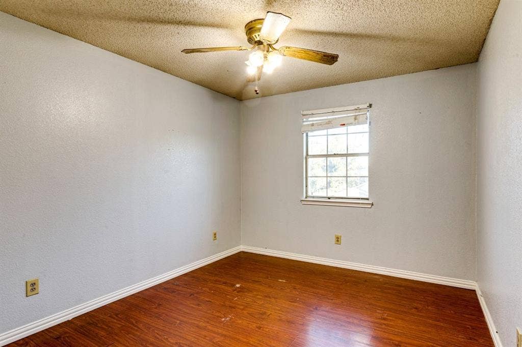 5303 Waterford Drive, Mesquite, TX 75150