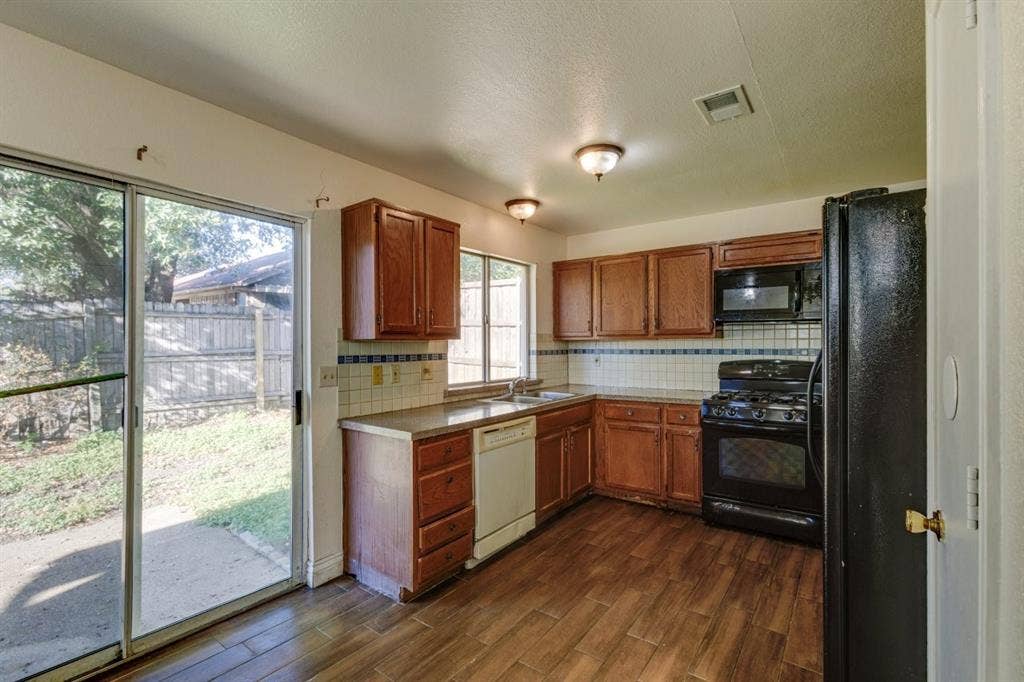 5303 Waterford Drive, Mesquite, TX 75150