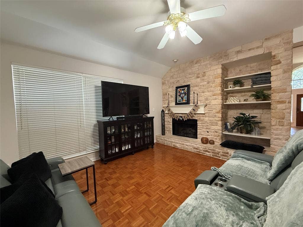 6821 Patrick Lane, Plano, TX 75024 6821 Patrick Lane, Plano, TX 75024