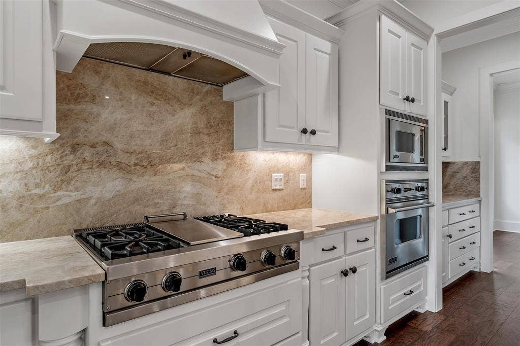 4318 Cascades Boulevard, Tyler, TX 75709 4318 Cascades Boulevard, Tyler, TX 75709