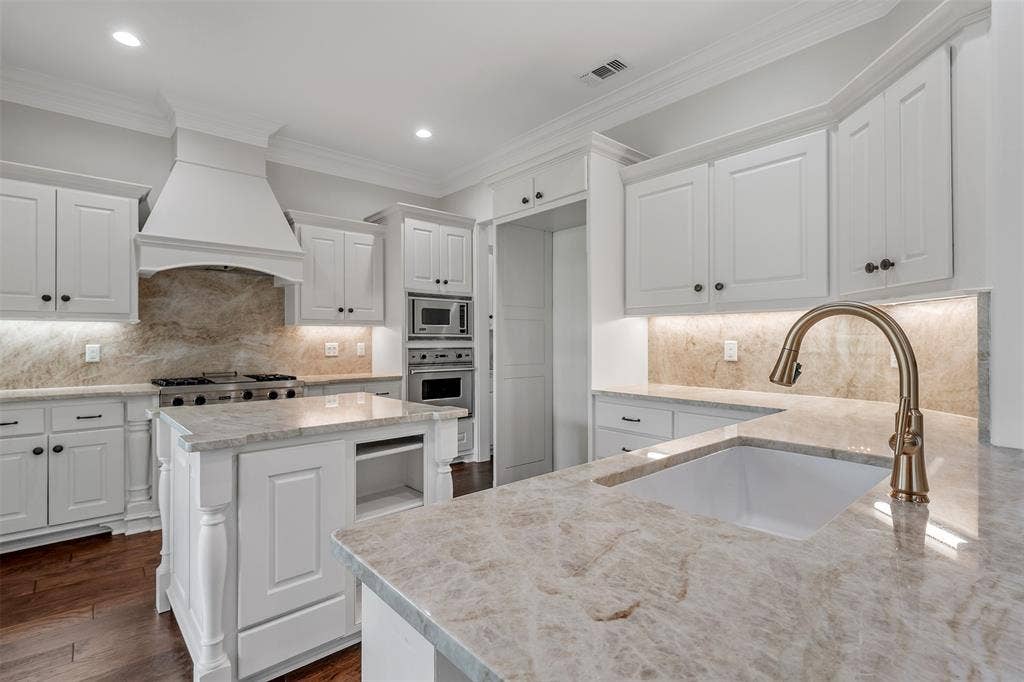 4318 Cascades Boulevard, Tyler, TX 75709 4318 Cascades Boulevard, Tyler, TX 75709