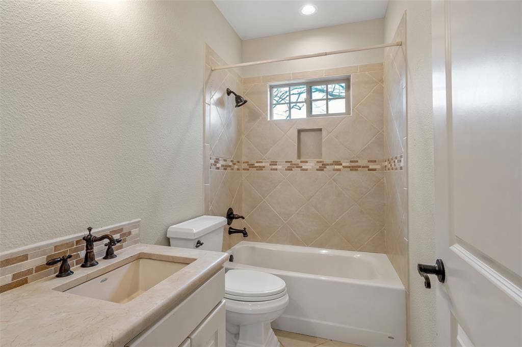 4318 Cascades Boulevard, Tyler, TX 75709 4318 Cascades Boulevard, Tyler, TX 75709