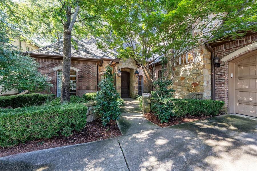 Property photo for 4318 Cascades Boulevard, Tyler, TX