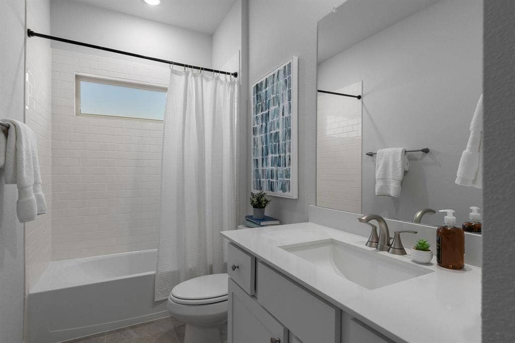 140 Ashbrook Street, Little Elm, TX 75068