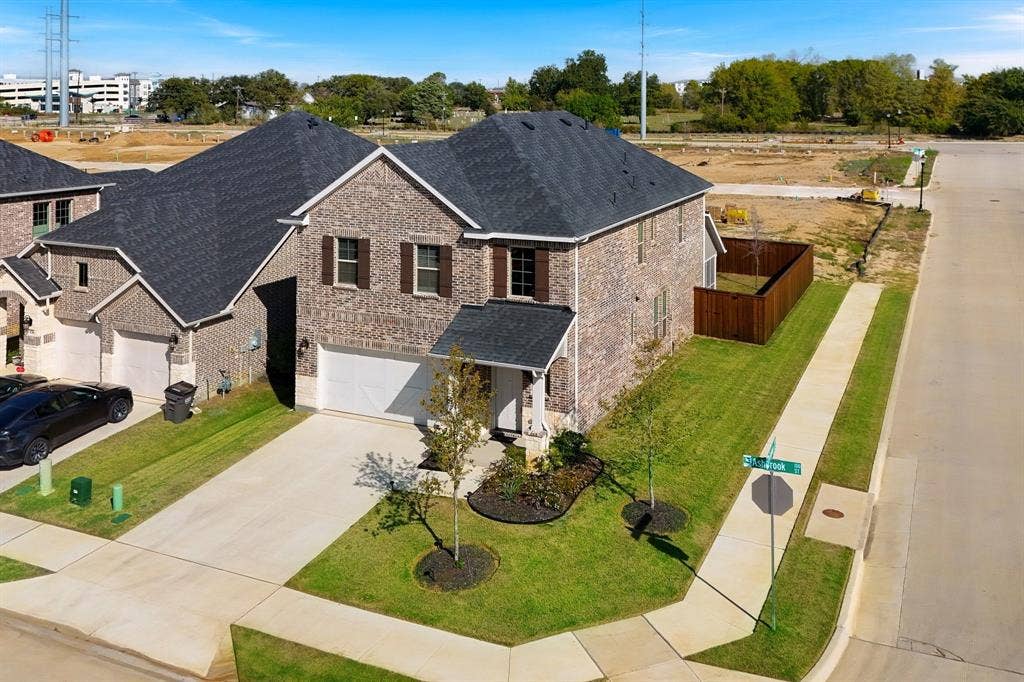 140 Ashbrook Street, Little Elm, TX 75068