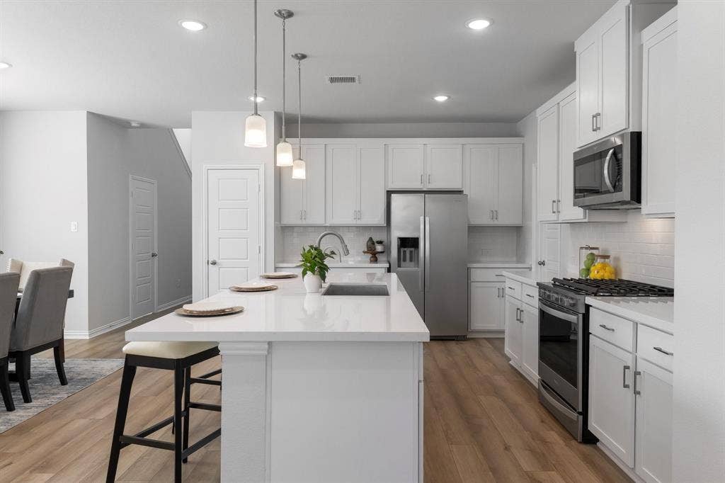 140 Ashbrook Street, Little Elm, TX 75068