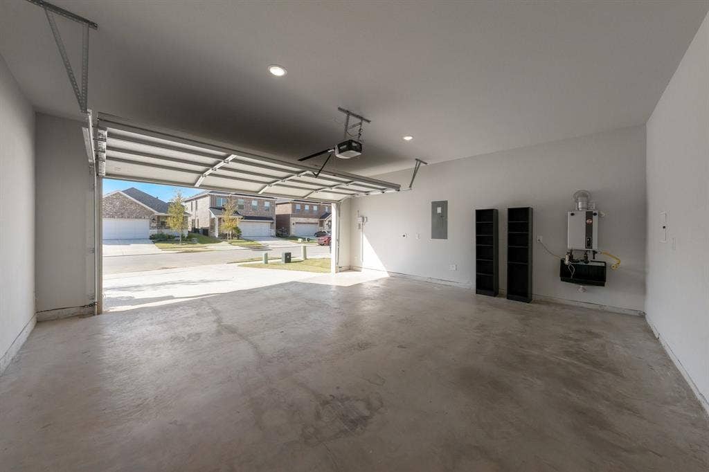 140 Ashbrook Street, Little Elm, TX 75068