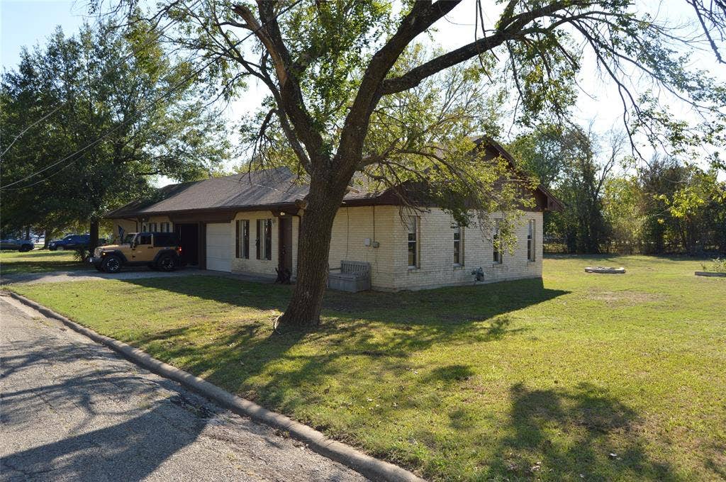 2603 Mayo Street, Commerce, TX 75428 2603 Mayo Street, Commerce, TX 75428