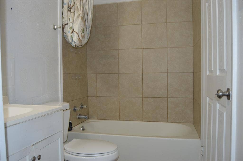 2603 Mayo Street, Commerce, TX 75428 2603 Mayo Street, Commerce, TX 75428