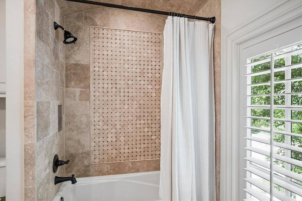 6952 Kenwood Avenue, Dallas, TX 75214 6952 Kenwood Avenue, Dallas, TX 75214